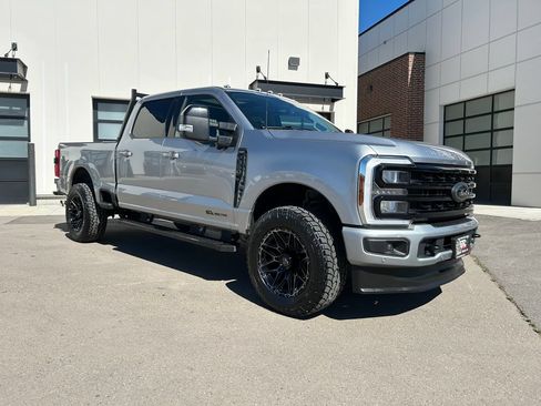Used 2024 Ford F350 Lariat w/ Lariat Ultimate Package AWD/4WD image 1