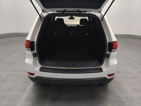 Used 2020 Jeep Grand Cherokee Laredo image 29