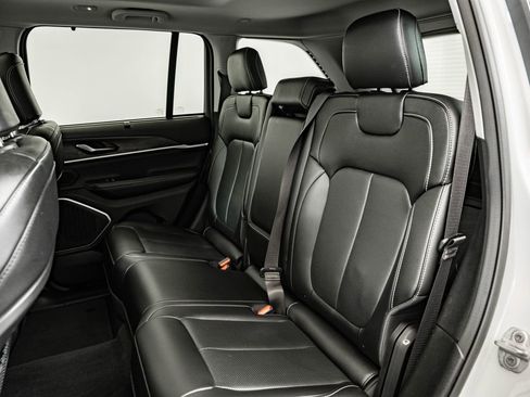 Used 2022 Jeep Grand Cherokee Limited 4xe w/ Luxury Tech Group II AWD/4WD image 46