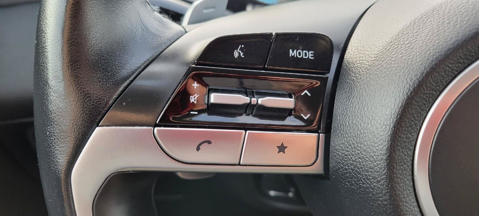 Used 2022 Hyundai Tucson Limited FWD image 16