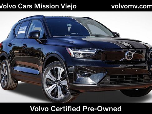 Used 2023 Volvo XC40 Recharge Plus image 1
