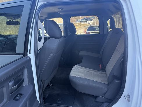 Used 2012 RAM 2500 ST w/ Chrome Appearance Group image 15
