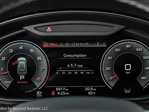 Used 2024 Audi Q8 Premium Plus image 34