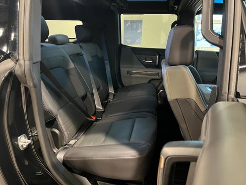 Used 2025 GMC Hummer EV 3X w/ LPO, Sport Package AWD/4WD image 39