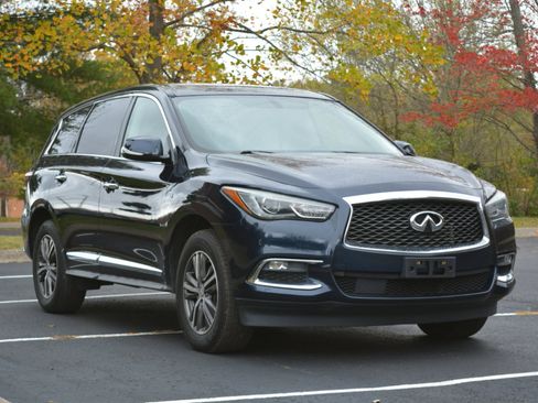 Used 2018 INFINITI QX60 Luxe AWD/4WD image 3