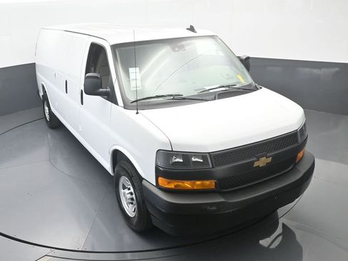 New 2025 Chevrolet Express 3500 Extended w/ Driver Convenience Package image 48