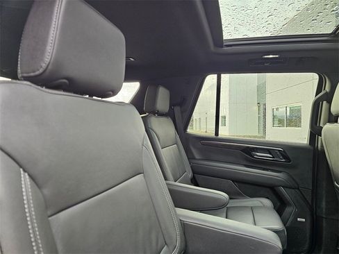 Used 2025 Chevrolet Tahoe Z71 w/ Comfort Package image 13