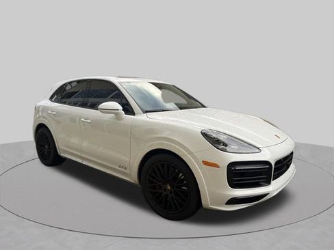 Used 2023 Porsche Cayenne GTS AWD/4WD image 4