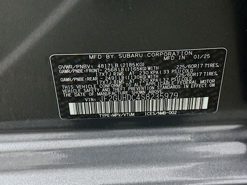 Used 2025 Subaru Crosstrek 2.0i Premium AWD/4WD image 12