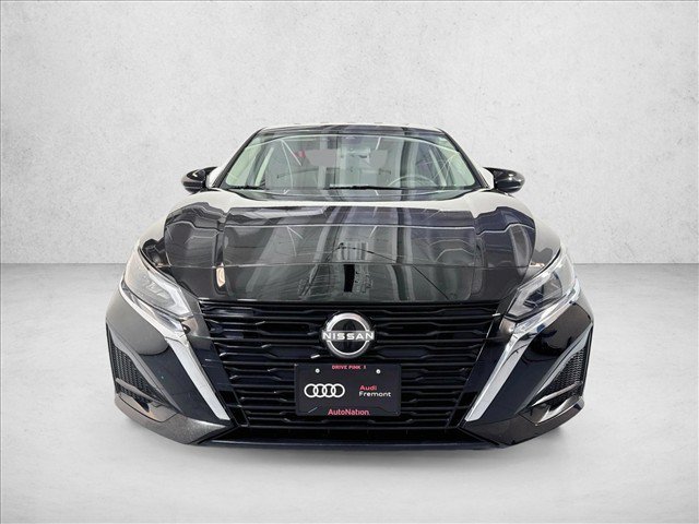 Used 2023 Nissan Altima 2.5 SV AWD/4WD image 2