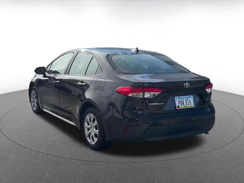 Used 2025 Toyota Corolla LE image 11