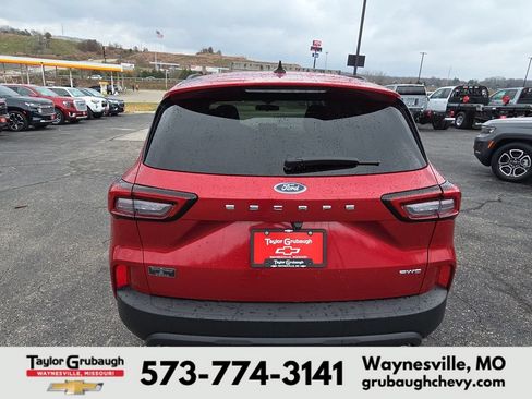 Used 2025 Ford Escape ST-Line Select AWD/4WD image 7