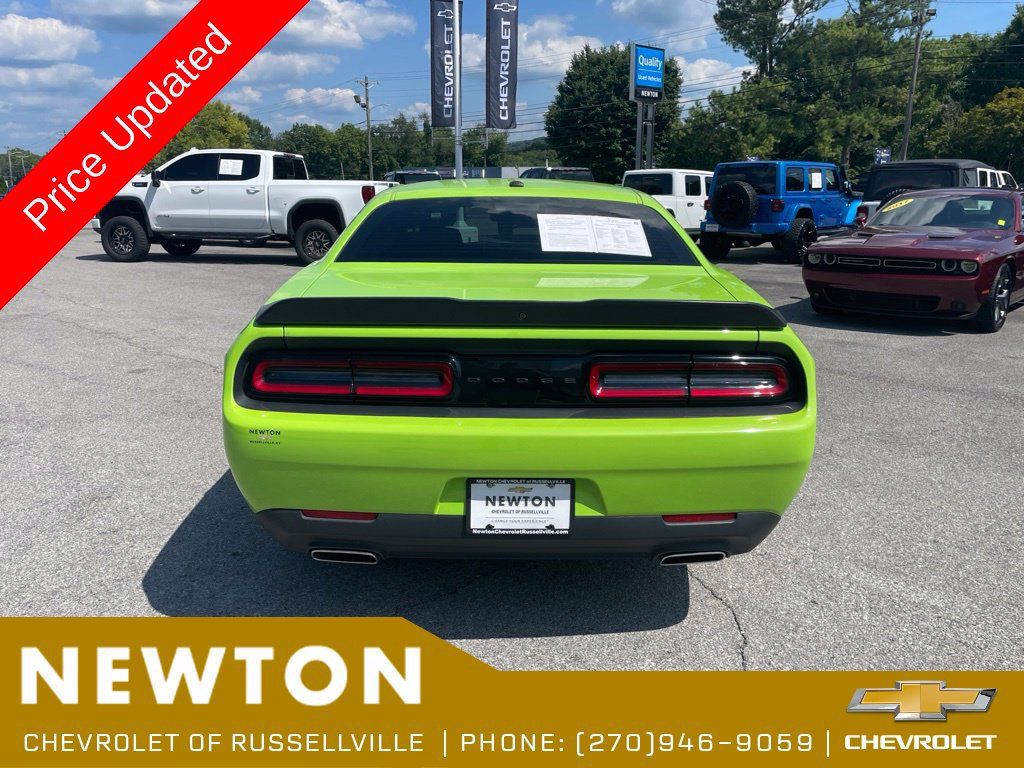 Used 2023 Dodge Challenger SXT w/ Blacktop Package RWD image 29