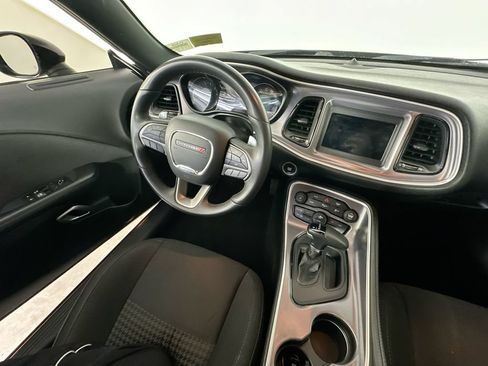 Used 2019 Dodge Challenger GT w/ Blacktop Package RWD image 9