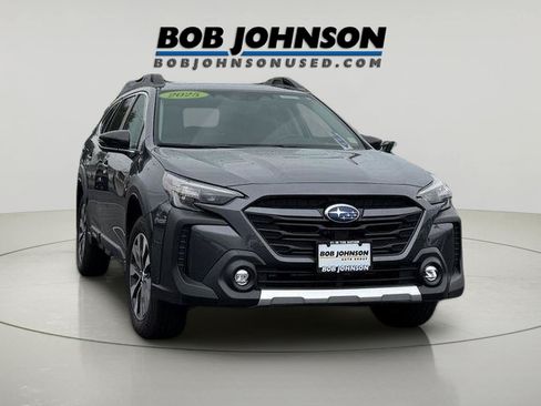 Used 2025 Subaru Outback Limited AWD/4WD image 1