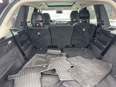 Used 2023 Volvo XC90 B6 Plus w/ Protection Package Premier image 23