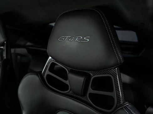 Used 2024 Porsche 718 Cayman GT4 RS RWD image 18