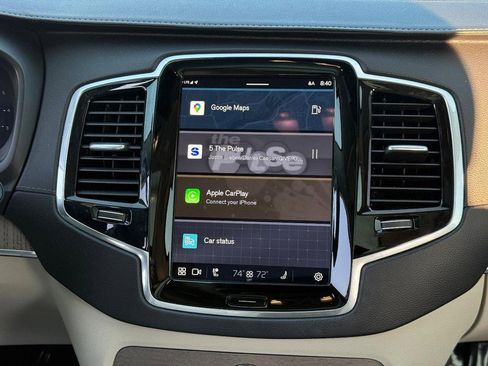 Used 2023 Volvo XC90 B6 Ultimate w/ Lounge Package image 15