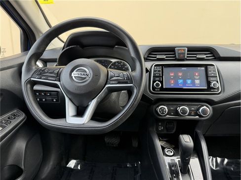Used 2020 Nissan Versa S image 17