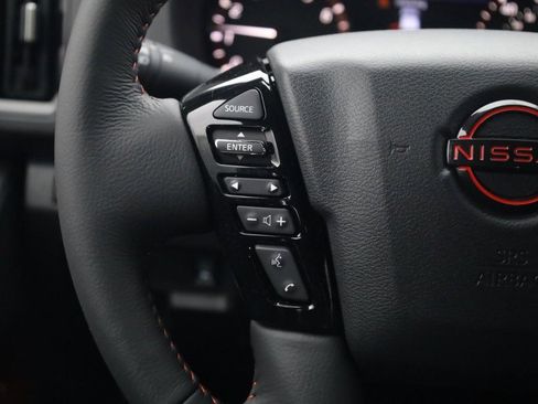 New 2026 Nissan Frontier PRO-4X w/ Pro-4x Convenience Package image 10