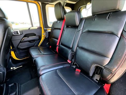Used 2020 Jeep Wrangler Unlimited Rubicon w/ Quick Order Package 28Y Recon AWD/4WD image 25