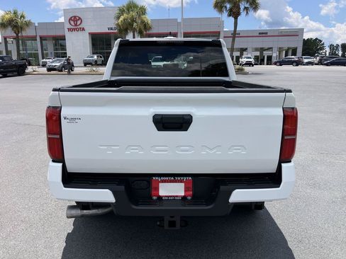 New 2026 Toyota Tacoma SR5 RWD image 4