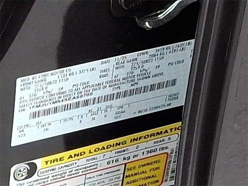 New 2025 Ford Expedition Platinum w/ Stealth Appearance Package image 18