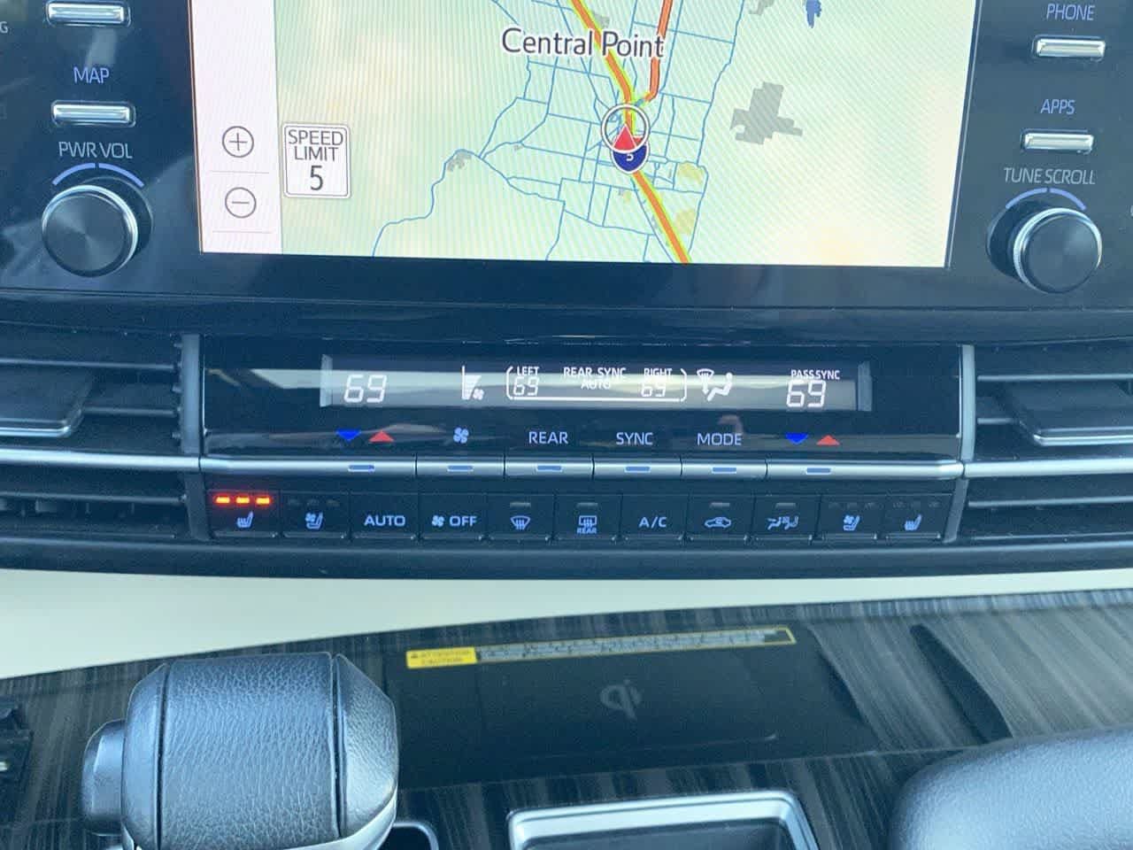 Certified 2024 Toyota Sienna Limited AWD/4WD image 19