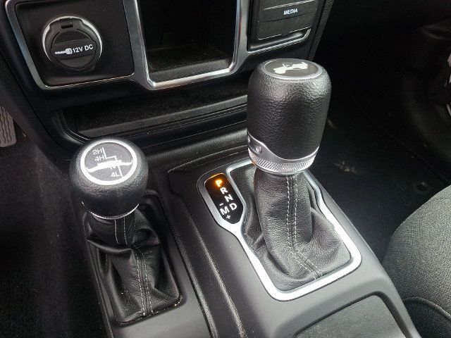 Used 2024 Jeep Wrangler Unlimited Sport AWD/4WD image 14