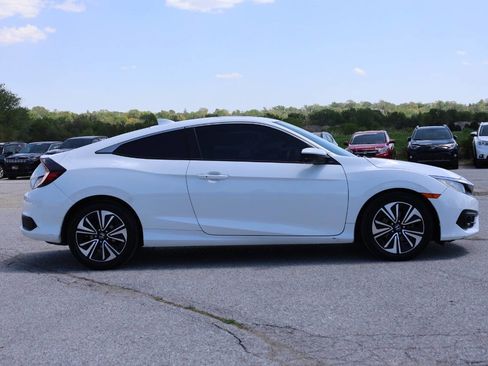 Used 2017 Honda Civic EX-T image 7