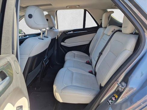 Used 2018 Mercedes-Benz GLE 350 image 16