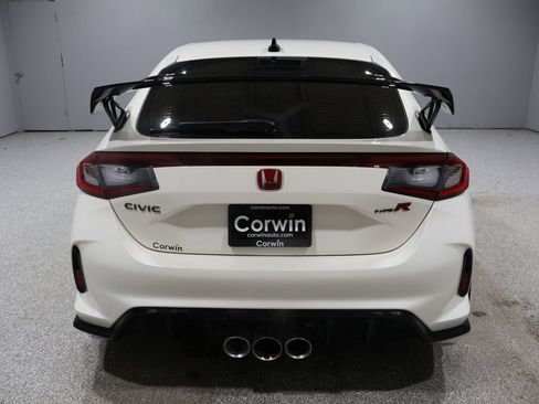Used 2024 Honda Civic Type R image 3