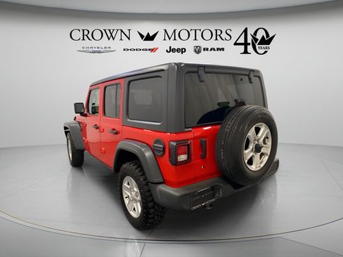 Used 2018 Jeep Wrangler Unlimited Sport S AWD/4WD image 4