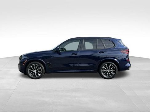 Used 2026 BMW X5 xDrive40i w/ M Sport Package AWD/4WD image 2