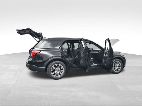 New 2026 Ford Explorer Platinum image 58
