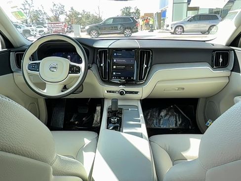 Used 2024 Volvo XC60 B5 Plus w/ Protection Package Premier image 17
