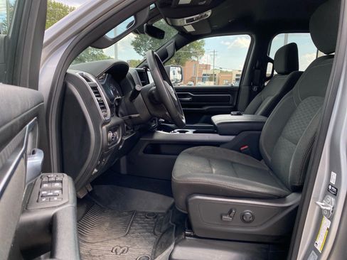 Used 2025 RAM 1500 Big Horn AWD/4WD image 16
