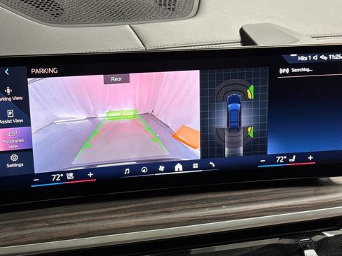 Certified 2024 BMW X7 xDrive40i w/ Executive Package image 26