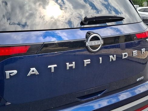 Used 2025 Nissan Pathfinder SV AWD/4WD image 30