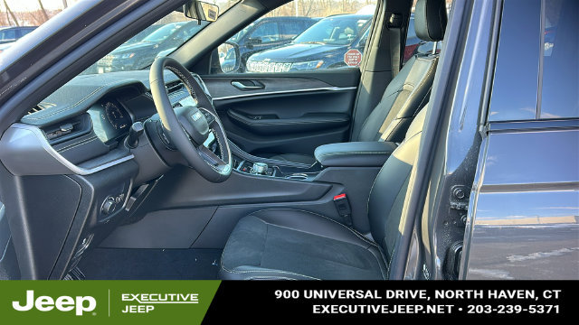 New 2026 Jeep Grand Cherokee Altitude AWD/4WD image 8
