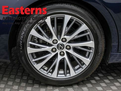 Used 2019 Lexus ES 350 w/ Premium Package image 27