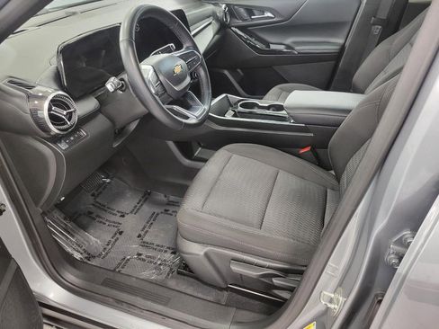 Used 2025 Chevrolet Equinox LT image 9
