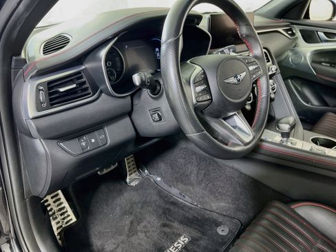 Used 2023 Genesis G70 2.0T w/ Sport Prestige Package AWD/4WD image 9