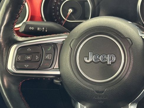 Used 2022 Jeep Wrangler Rubicon image 21