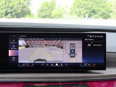 Used 2023 BMW i7 xDrive60 AWD/4WD image 34