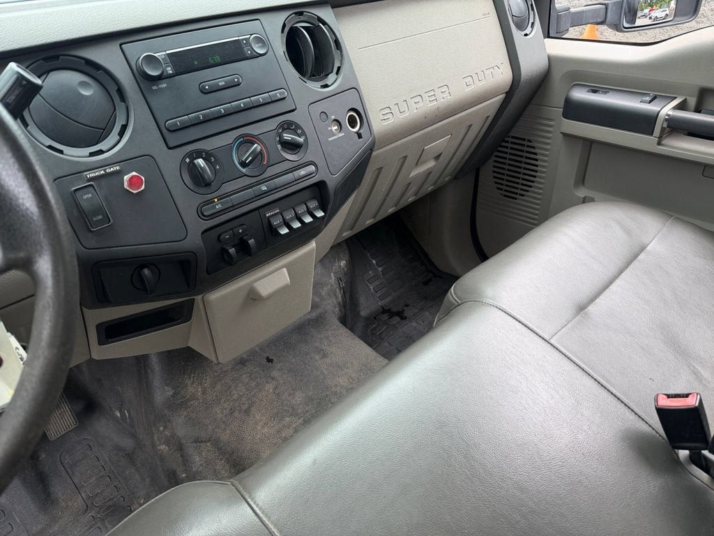 Used 2009 Ford F350 XL RWD image 16