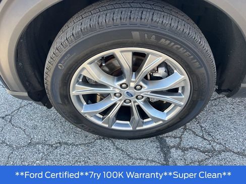 Used 2022 Ford Explorer XLT w/ Equipment Group 202A AWD/4WD image 35