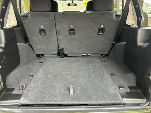 Used 2021 Jeep Wrangler Unlimited Rubicon w/ Steel Bumper Group image 16