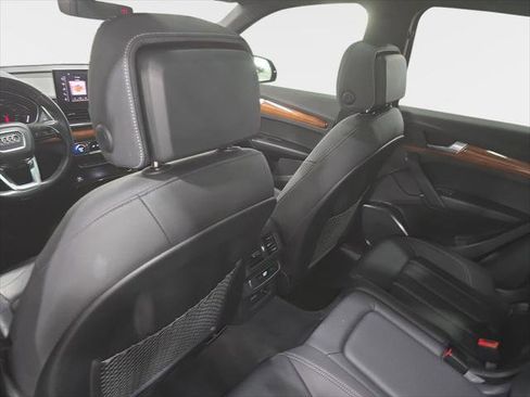 Certified 2023 Audi Q5 2.0T Premium w/ Convenience Package AWD/4WD image 13