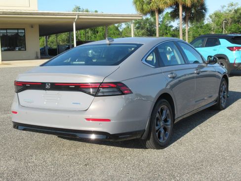 Used 2024 Honda Accord EX-L image 7